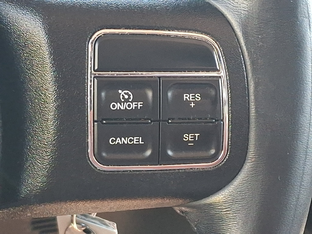 Used 2015 Jeep Wrangler Unlimited Sahara w/ Dual Top Group AWD/4WD image 24