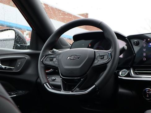 New 2026 Chevrolet Trax RS w/ Sunroof Package image 39