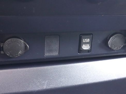 Used 2017 Toyota Tundra SR5 RWD image 24