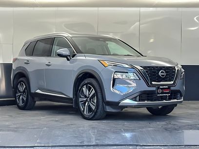 Used 2022 Nissan Rogue Platinum w/ Head-Up Display Package