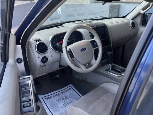 Used 2006 Ford Explorer XLT RWD image 6