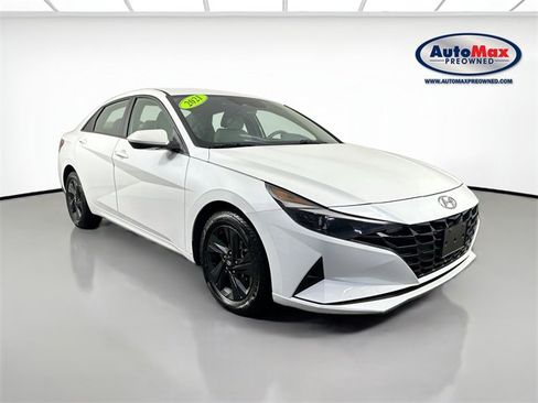 Used 2021 Hyundai Elantra SEL image 1