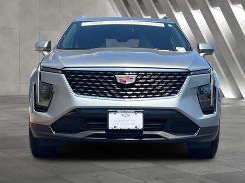 Certified 2025 Cadillac XT4 Premium Luxury FWD image 9