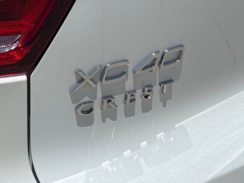 New 2026 Volvo XC40 B4 Plus w/ Protection Package Premier image 6