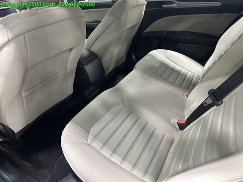 Used 2018 Ford Fusion S image 9