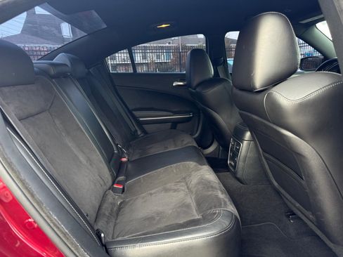 Used 2019 Dodge Charger Scat Pack w/ Technology Group RWD image 14