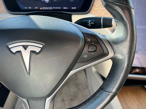 Used 2018 Tesla Model S 100D image 43