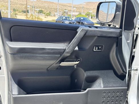 Used 2011 Nissan Titan SV RWD image 29
