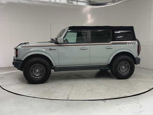 Used 2022 Ford Bronco Outer Banks AWD/4WD image 5