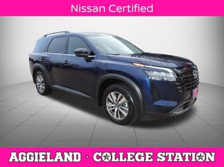 Certified 2026 Nissan Pathfinder SL FWD video 1