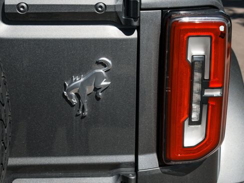 Used 2024 Ford Bronco Outer Banks AWD/4WD image 27