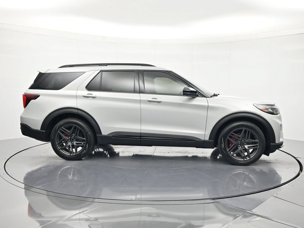 New 2027 Ford Explorer ST w/ Sun And Sound Package AWD/4WD image 4