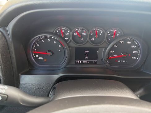 Used 2024 Chevrolet Silverado 2500 Custom w/ Custom Value Package image 14