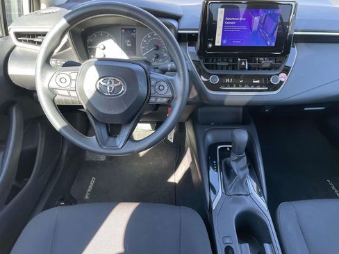 Used 2025 Toyota Corolla LE image 25
