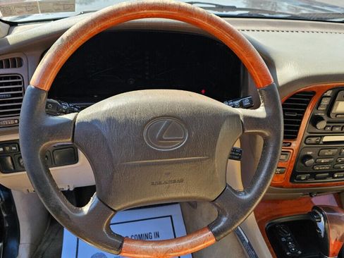 Used 2000 Lexus LX 470 4WD image 18