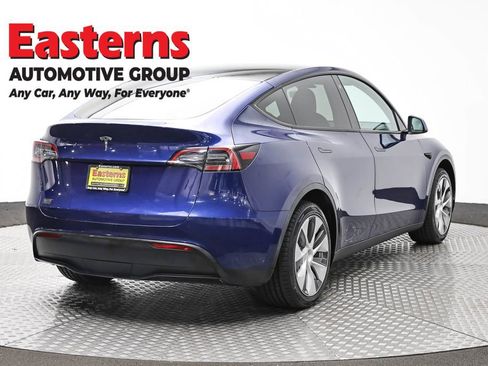 Used 2023 Tesla Model Y Long Range AWD/4WD image 5
