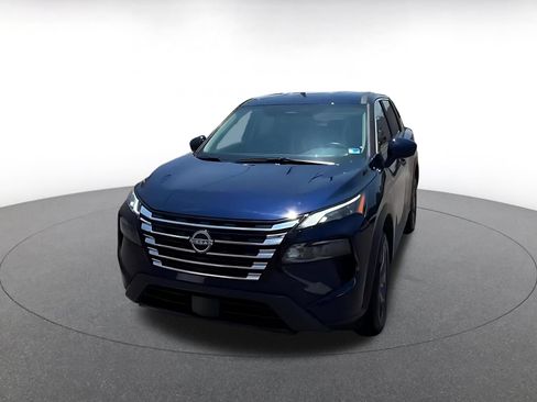 Used 2025 Nissan Rogue SV FWD image 7