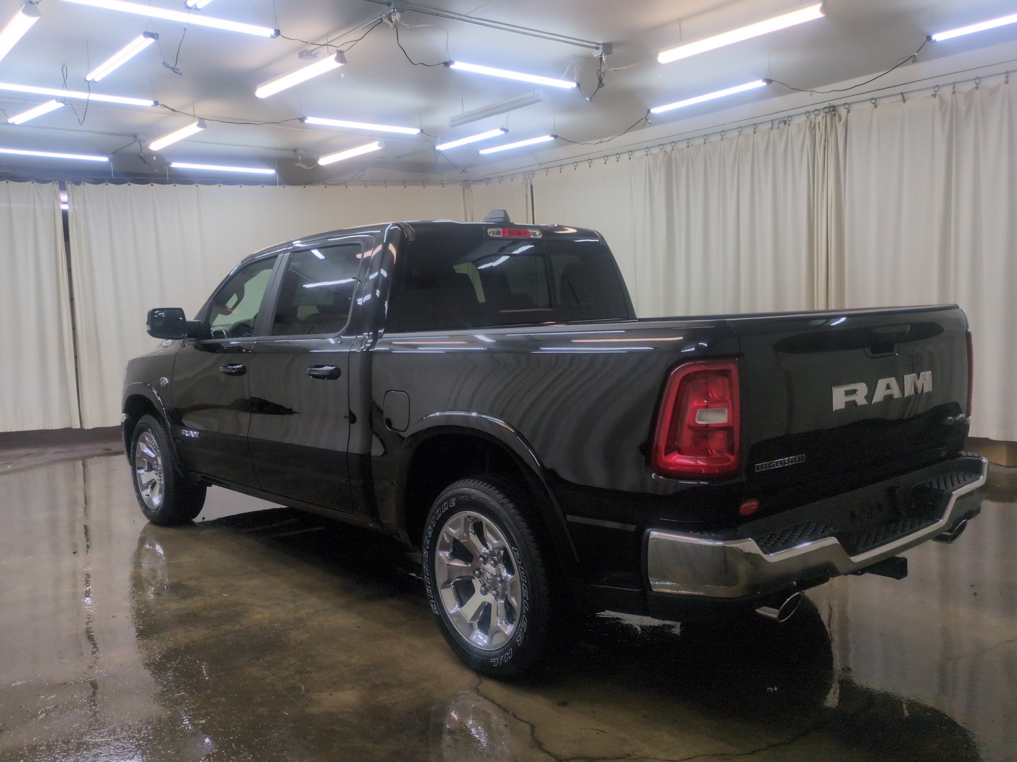New 2027 RAM 1500 4x4 Crew Cab image 25