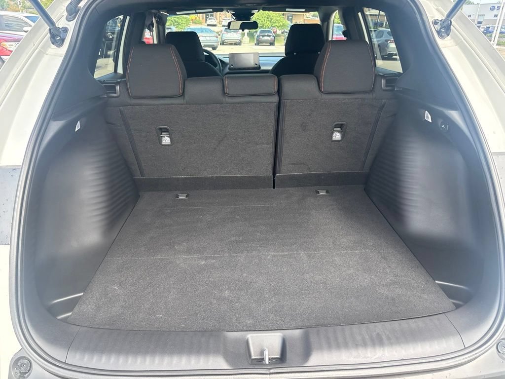 Certified 2025 Honda HR-V Sport image 36