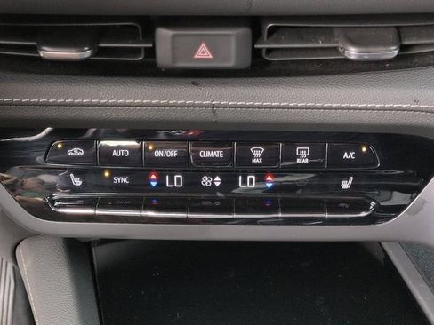 Certified 2023 Buick Envision Essence image 9