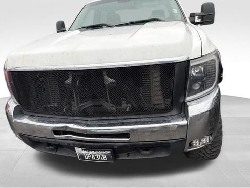 Used 2008 Chevrolet Silverado 2500 LT w/ 2LT Convenience Package AWD/4WD image 13