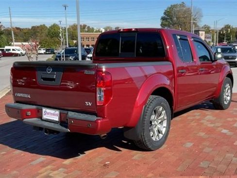 Used 2020 Nissan Frontier SV image 9