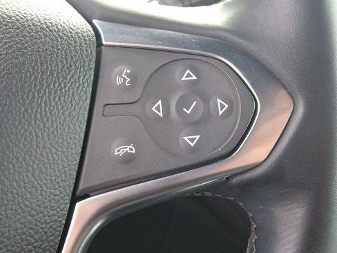 Certified 2023 Chevrolet Traverse LT FWD image 18