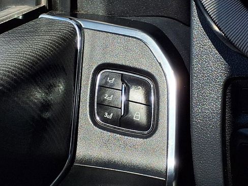 Used 2023 Ford F250 Platinum AWD/4WD image 40