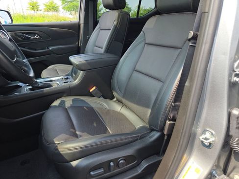 Used 2023 Chevrolet Traverse High Country image 27