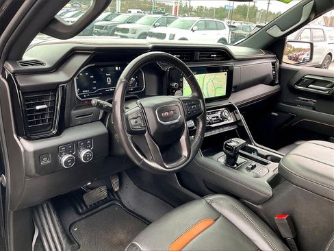 Used 2023 GMC Sierra 1500 AT4 w/ AT4 Premium Package image 8
