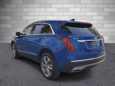 Certified 2024 Cadillac XT5 Premium Luxury w/ Technology Package FWD image 3