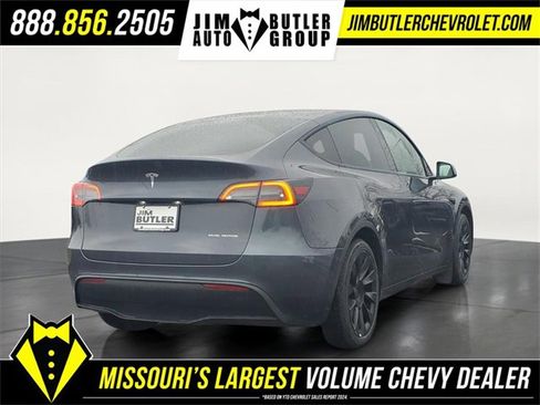 Used 2021 Tesla Model Y Long Range image 4