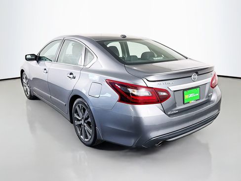 Used 2018 Nissan Altima 2.5 SR w/ SR Special Edition FWD image 7