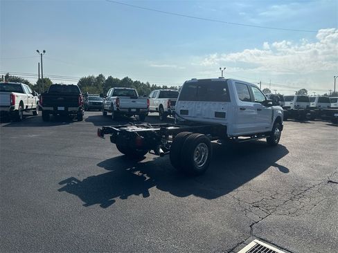 New 2026 Ford F350 XL w/ XL Chrome Package image 5