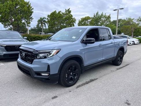 Used 2025 Honda Ridgeline Black Edition image 3