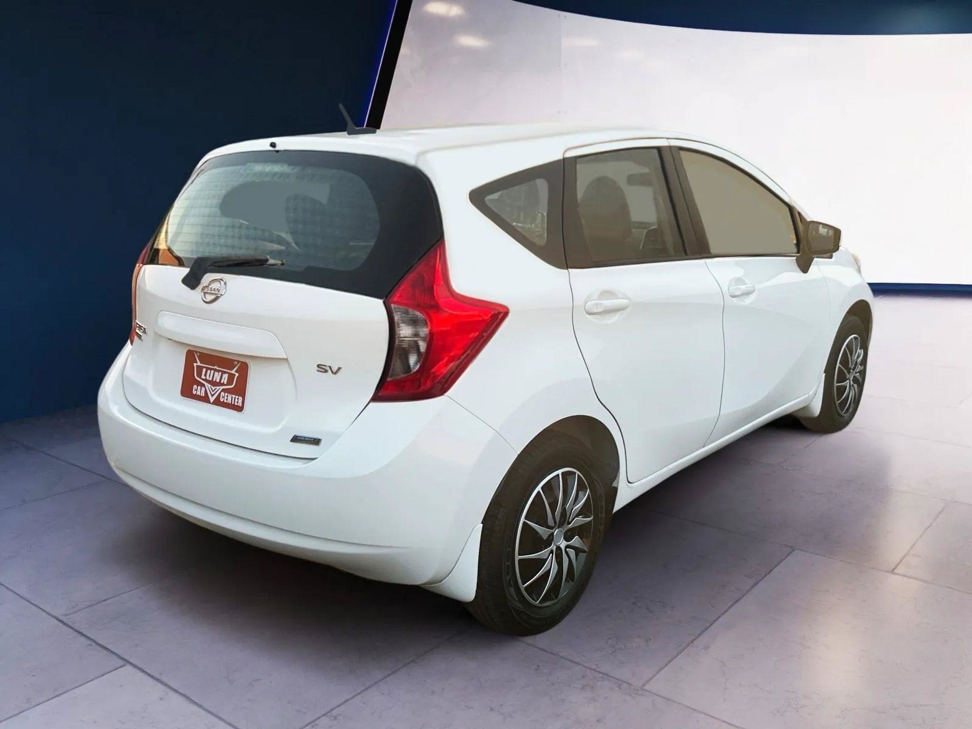Used 2016 Nissan Versa Note SV FWD image 5