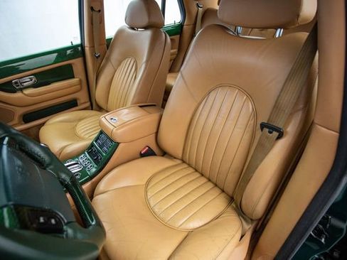 Used 2002 Bentley Arnage R image 19
