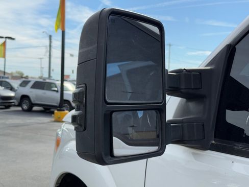 Used 2015 Ford F350 XLT w/ Snow Plow Prep Package image 30