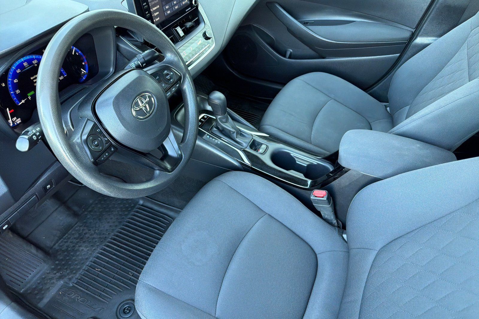 Used 2022 Toyota Corolla LE FWD image 9