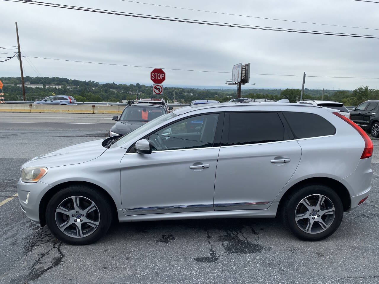 Used 2015 Volvo XC60 T6 Premier Plus AWD/4WD image 8