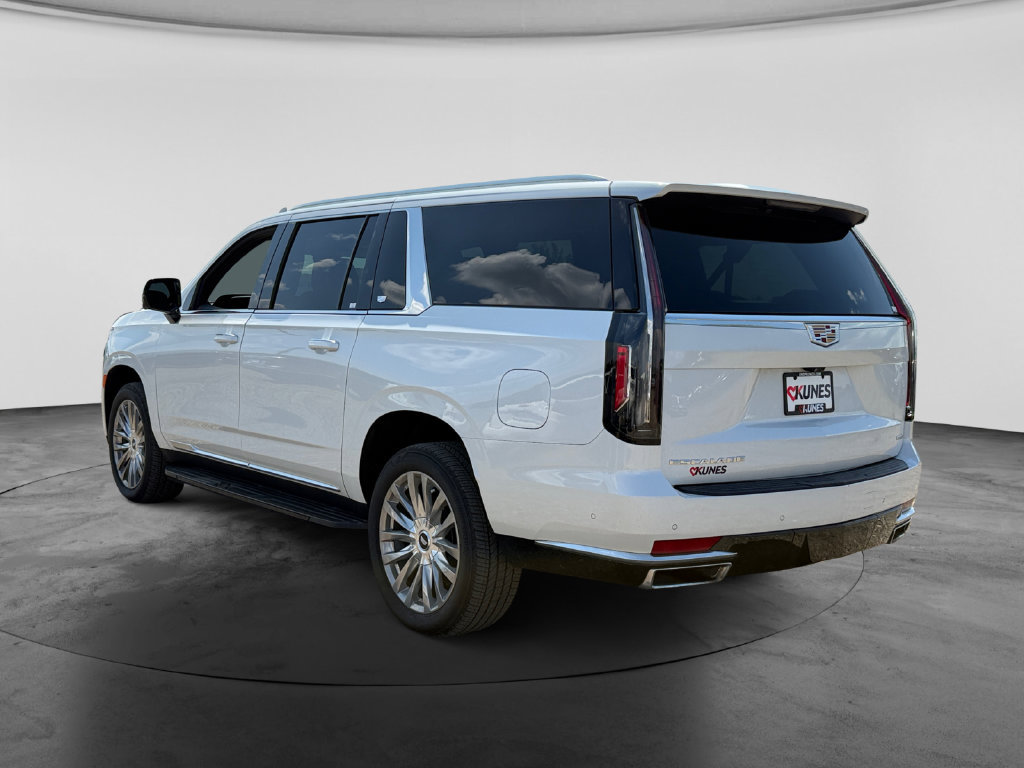 Used 2024 Cadillac Escalade ESV Premium Luxury AWD/4WD image 8