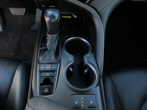 Used 2022 Toyota Camry XSE image 17