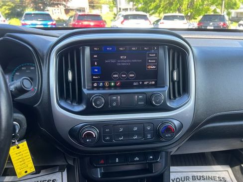 Used 2019 GMC Canyon SLE w/ Elevation Edition RWD image 15