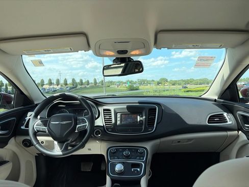 Used 2015 Chrysler 200 Limited w/ Convenience Group FWD image 32