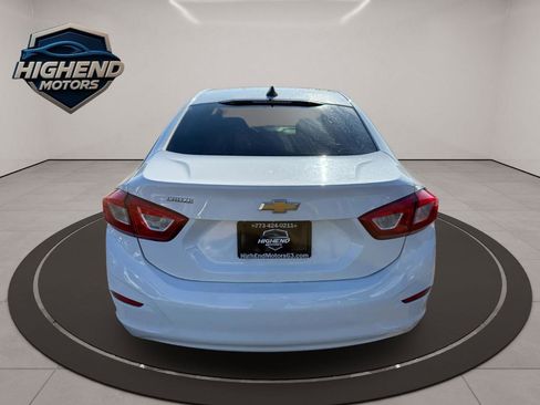 Used 2018 Chevrolet Cruze LS image 5