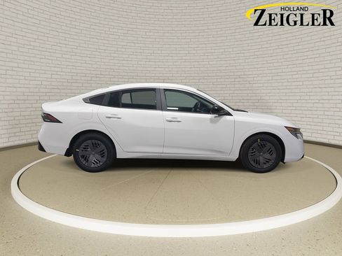 New 2026 Nissan Sentra SV w/ Floor Mat Package FWD image 4