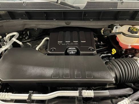 Used 2023 Chevrolet Silverado 1500 LT AWD/4WD image 23