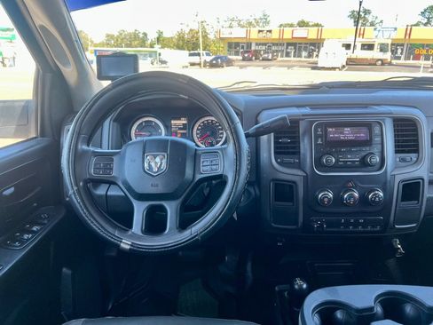 Used 2014 RAM 3500 Tradesman w/ Chrome Appearance Group image 28