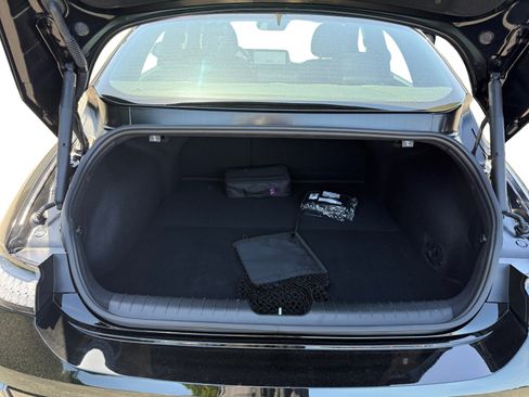 Used 2024 Hyundai Ioniq 6 Limited image 17