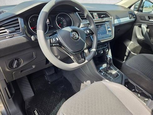 Used 2019 Volkswagen Tiguan S FWD image 10